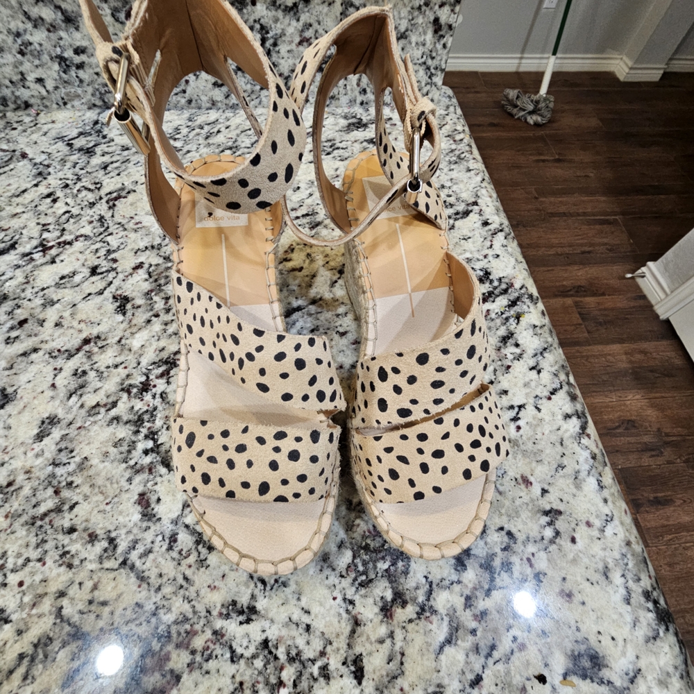Dolce Vita Espadrilles Cream and Black Ankle Strap